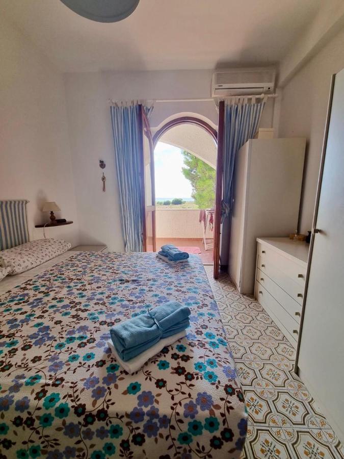 Villa Vista Mare Su Tre Piani Con Giardino à Falerna Extérieur photo