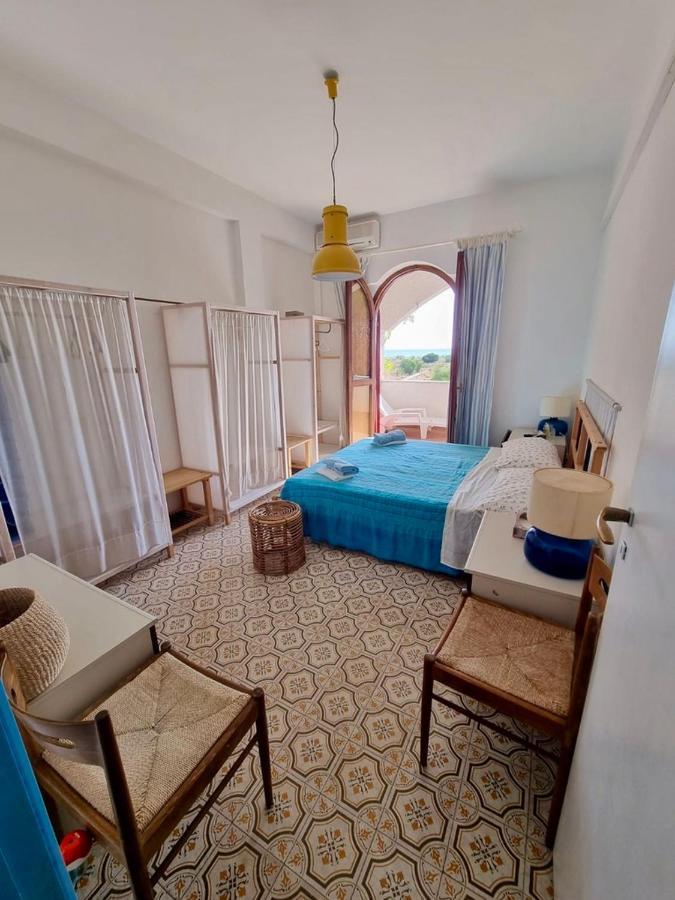Villa Vista Mare Su Tre Piani Con Giardino à Falerna Extérieur photo