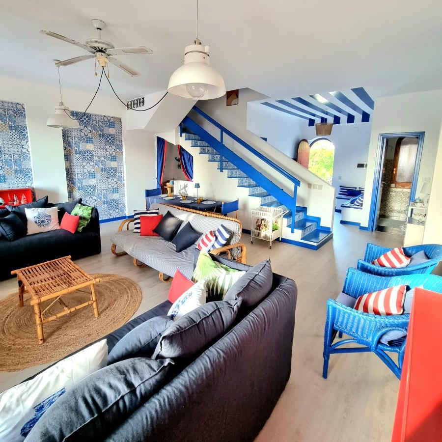 Villa Vista Mare Su Tre Piani Con Giardino à Falerna Extérieur photo